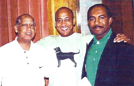 Anthony Davis and son allong with Joe Sims (1999)